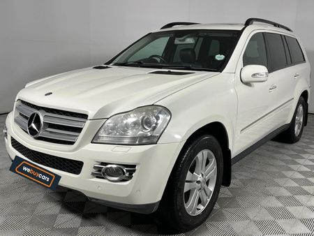 2008-Mercedes-Benz-GL-320-CDI_0