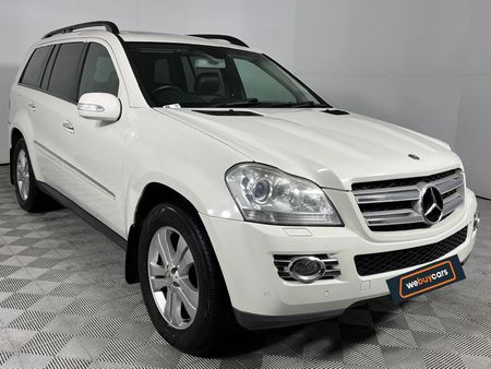 2008-Mercedes-Benz-GL-320-CDI_15