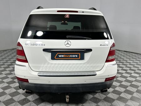 2008-Mercedes-Benz-GL-320-CDI_17