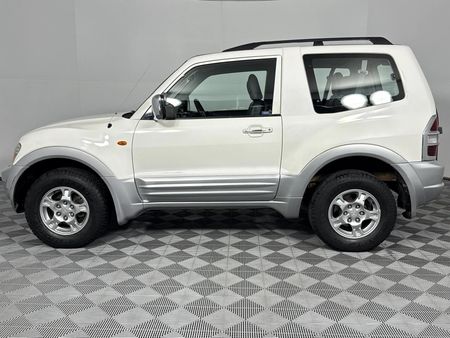 2002-Mitsubishi-Pajero-3200-DI-D-Auto-3-dr_17