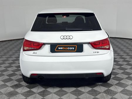 2015-Audi-A1-12-TFSI-3-dr-Attraction_17