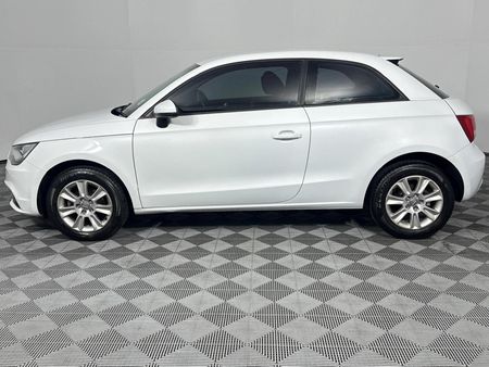 2015-Audi-A1-12-TFSI-3-dr-Attraction_18