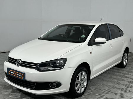 2011-Volkswagen-Polo-14-Comfortline_0