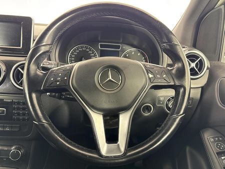 2014-Mercedes-Benz-B-Class-B-250-BE-Auto_12