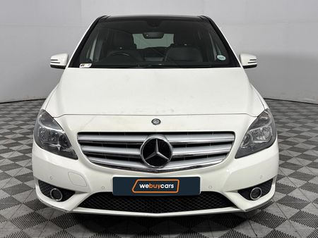 2014-Mercedes-Benz-B-Class-B-250-BE-Auto_16