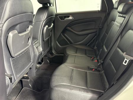 2014-Mercedes-Benz-B-Class-B-250-BE-Auto_3