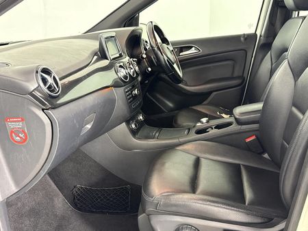 2014-Mercedes-Benz-B-Class-B-250-BE-Auto_8