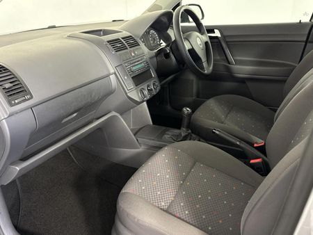 2007-Volkswagen-Polo-Classic-14-Trendline_7