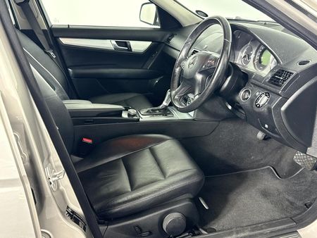 2007-Mercedes-Benz-C-Class-C-280-Avantgarde-Auto_9