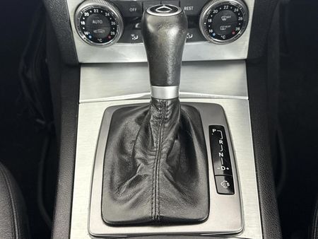 2007-Mercedes-Benz-C-Class-C-280-Avantgarde-Auto_10