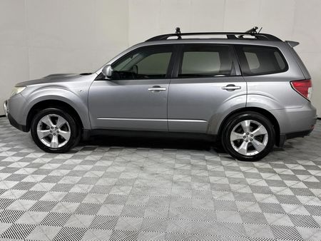 2011-Subaru-Forester-25-XT-Premium-Auto_18