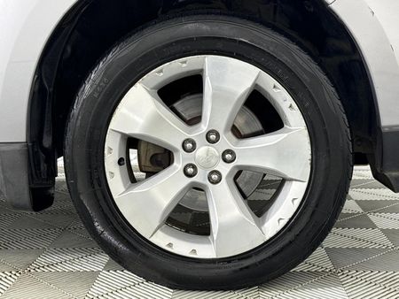 2011-Subaru-Forester-25-XT-Premium-Auto_5