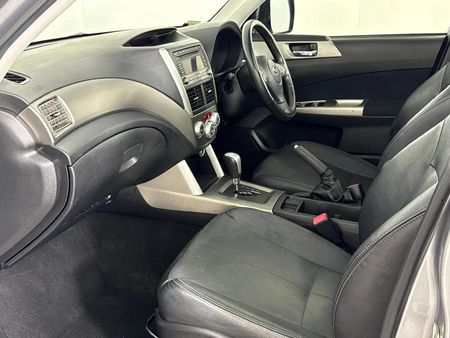 2011-Subaru-Forester-25-XT-Premium-Auto_8