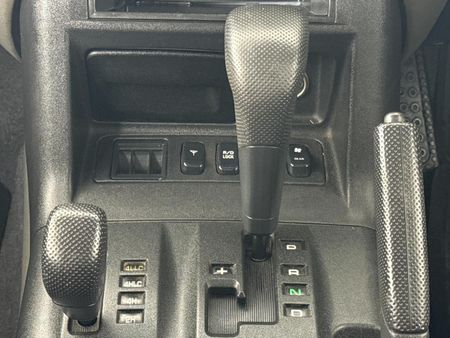 2006-Mitsubishi-Pajero-3200-DI-D-GLX-Auto_10