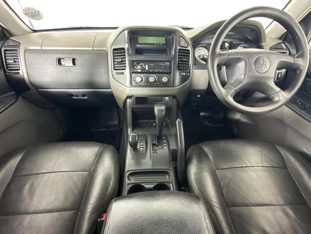 2006-Mitsubishi-Pajero-3200-DI-D-GLX-Auto_1