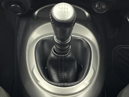 2015-Nissan-Juke-15dCi-Acenta_10