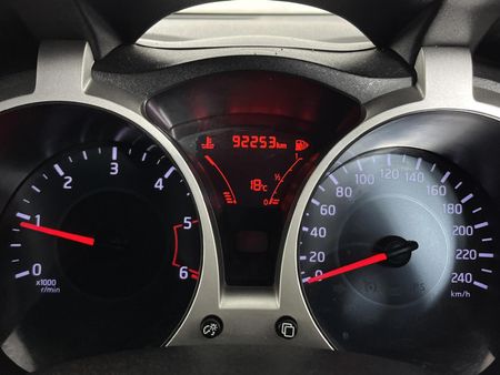 2015-Nissan-Juke-15dCi-Acenta_2