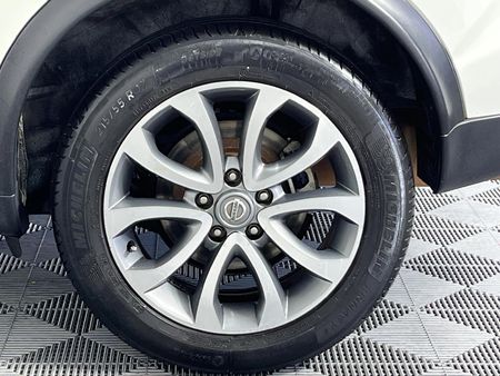 2015-Nissan-Juke-15dCi-Acenta_6