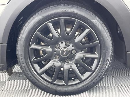 2016-MINI-Hatch-Cooper-5-dr_4