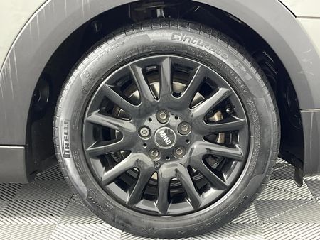 2016-MINI-Hatch-Cooper-5-dr_5
