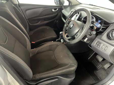 2017-Renault-Clio-IV-12T-Expression-Auto-5-dr-88kW_9