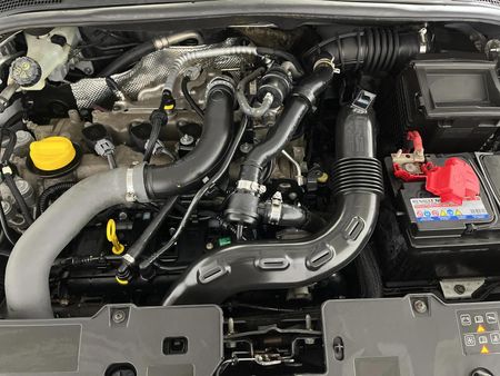 2017-Renault-Clio-IV-12T-Expression-Auto-5-dr-88kW_12