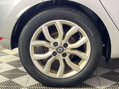 2017-Renault-Clio-IV-12T-Expression-Auto-5-dr-88kW_7
