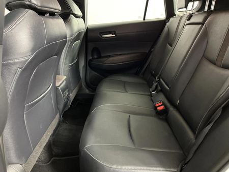 2025-Toyota-Corolla-Cross-18-XS_3