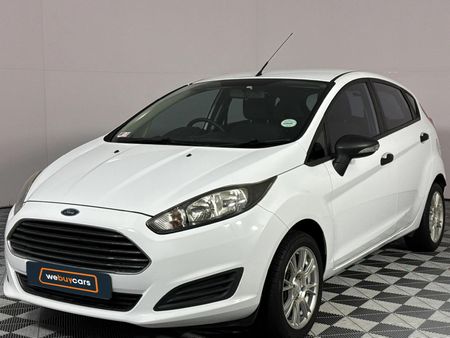 2015-Ford-Fiesta-14-Ambiente-5-dr_0