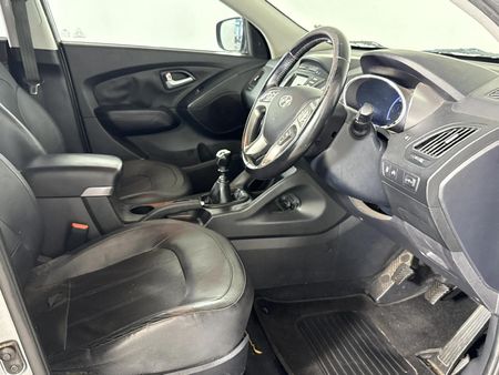 2014-Hyundai-ix35-20-CRDi-Elite_9