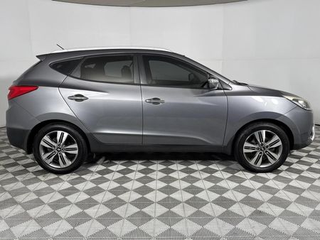 2014-Hyundai-ix35-20-CRDi-Elite_17