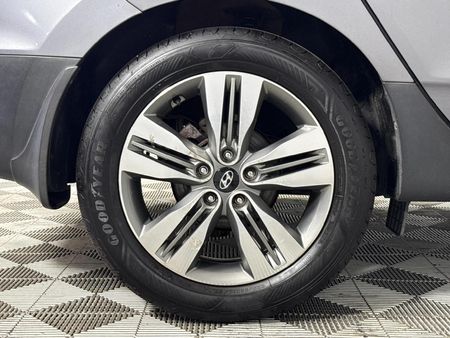 2014-Hyundai-ix35-20-CRDi-Elite_7