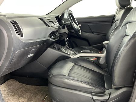 2015-Kia-Sportage-20-CRDi-Auto_8