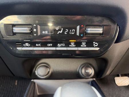 2026-Toyota-Starlet-15-XS_4