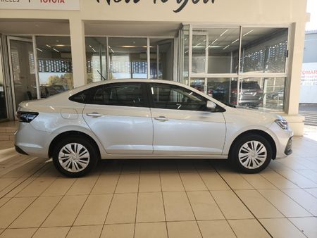 2024-Volkswagen-Polo-16-Classic-Auto_2