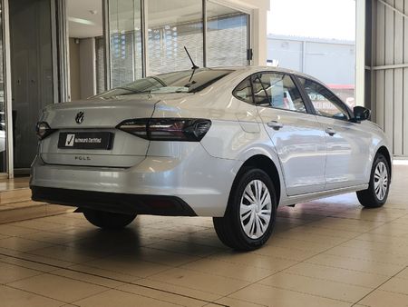 2024-Volkswagen-Polo-16-Classic-Auto_4