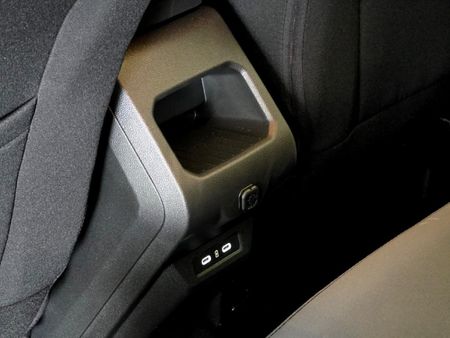 2026-Renault-Duster-13T-Intens-EDC_13