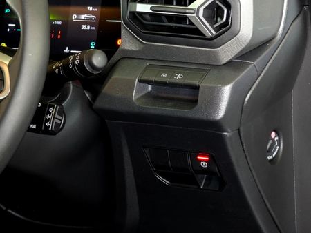 2026-Renault-Duster-13T-Intens-EDC_28