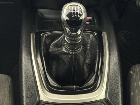 2015-Nissan-X-Trail-16-dCi-LE-4x4_10