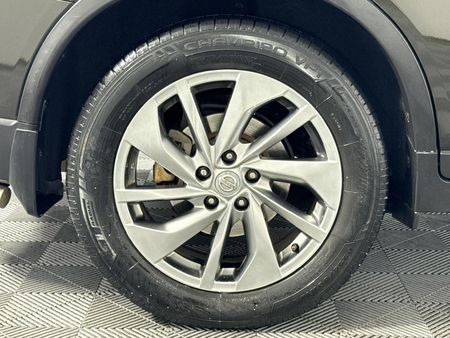 2015-Nissan-X-Trail-16-dCi-LE-4x4_7