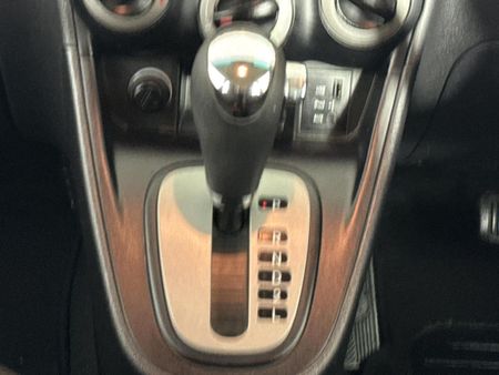 2016-Hyundai-i10-11-Motion-Auto_10