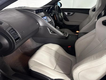 2019-Jaguar-F-Type-S-30-V6-Coupe-Auto_6