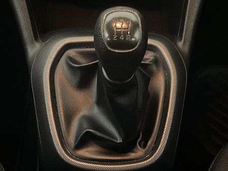 2018-Hyundai-Grand-i10-10-Motion_10
