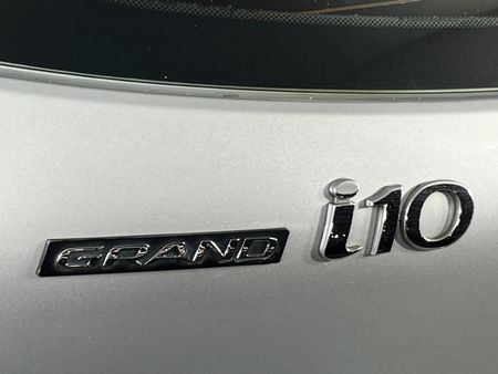 2018-Hyundai-Grand-i10-10-Motion_11