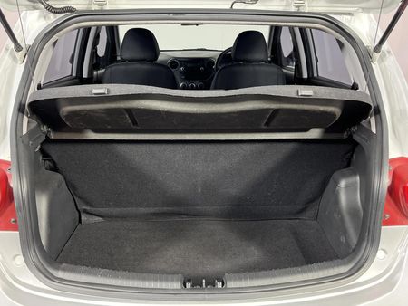 2018-Hyundai-Grand-i10-10-Motion_14