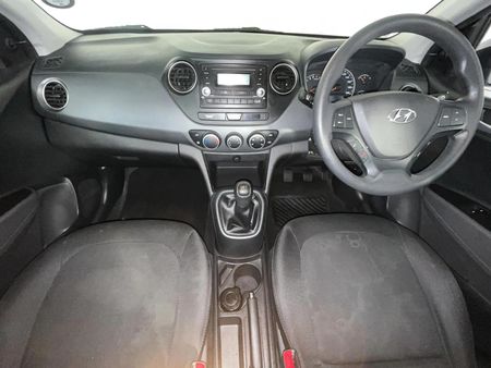 2018-Hyundai-Grand-i10-10-Motion_1