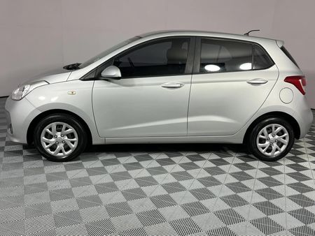 2018-Hyundai-Grand-i10-10-Motion_19