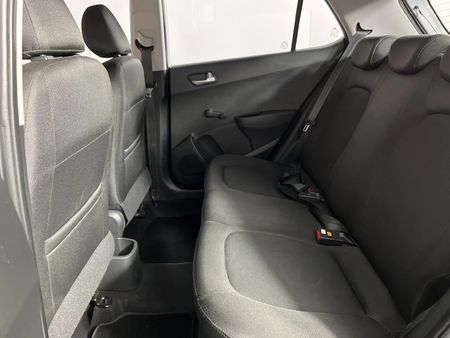 2018-Hyundai-Grand-i10-10-Motion_3
