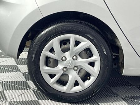 2018-Hyundai-Grand-i10-10-Motion_7