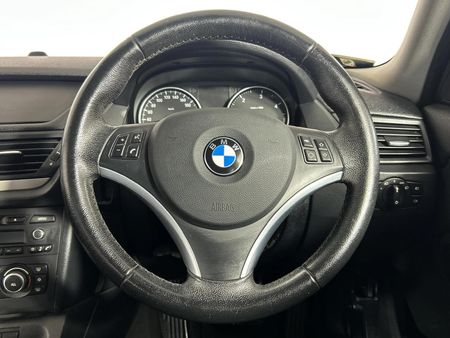 2011-BMW-X1-sDrive20d-Auto_12